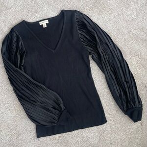Elegant Black V-Neck Blouse with Pleated Sleeves